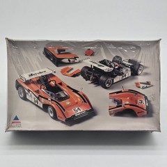 McLaren M8B 1971 Can-Am Racer Accurate Miniatures 1:24 Model Kit Sealed