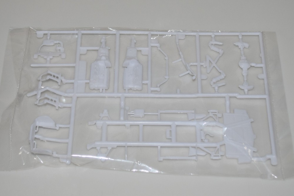 REVELL SHELBY COBRA 427 S/C 14533 ⭐PARTS⭐ ENGINE & TRANNY+CHASSIS+MORE 1:24