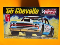 1965 CHEVROLET CHEVELLE MODIFIED STOCKER MODEL KIT AMT ROUND 2 1/25 SCALE NEW!!!