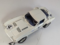 Accurate Miniatures 1964 Corvette Grand Sport Sebring Model Car Kit Built 1/24