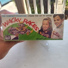 NEW Sealed MPC 1/32 Wacky Races Compact Pussycat Model w/ Penolope Pitstop
