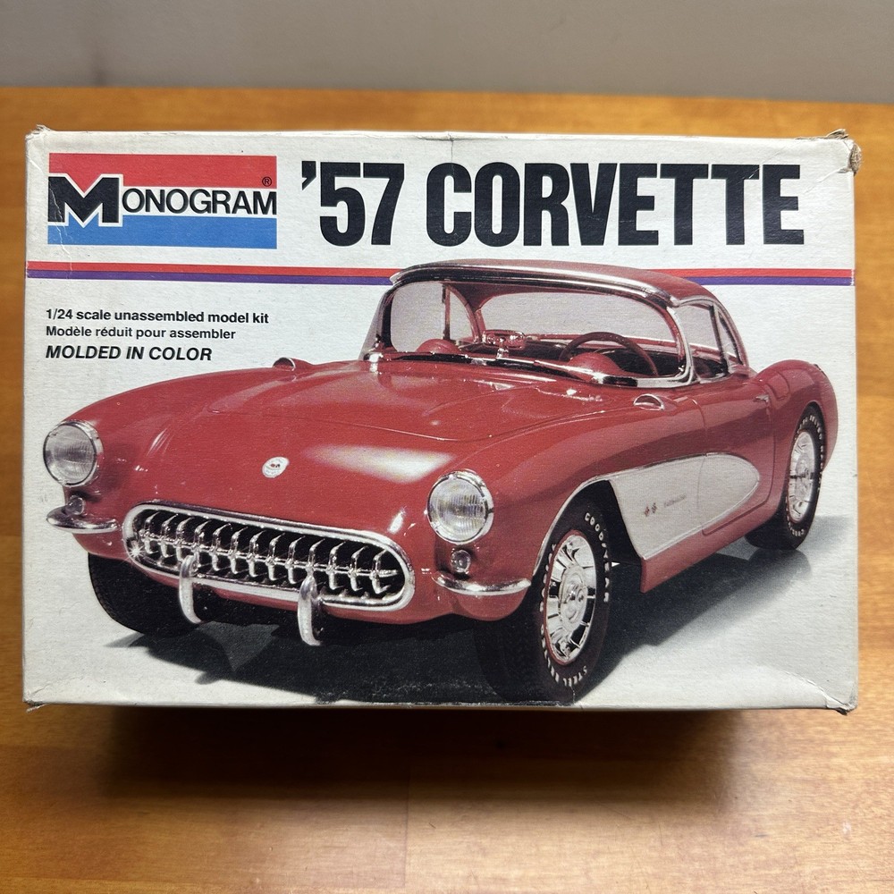 MONOGRAM ’57 Chevy Corvette Model Kit 1/24 2227 Open Box Complete Kit Pre-owned