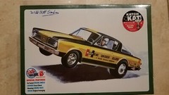 AMT 1966 Plymouth Barracuda Hemi Under Glass 1:25 Model Car Kit New! 1153