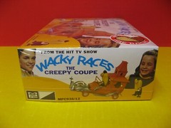 2021 MPC WACKY RACES THE CREEPY COUPE WITH BIG & LITTLE GRUESOME FIGURES