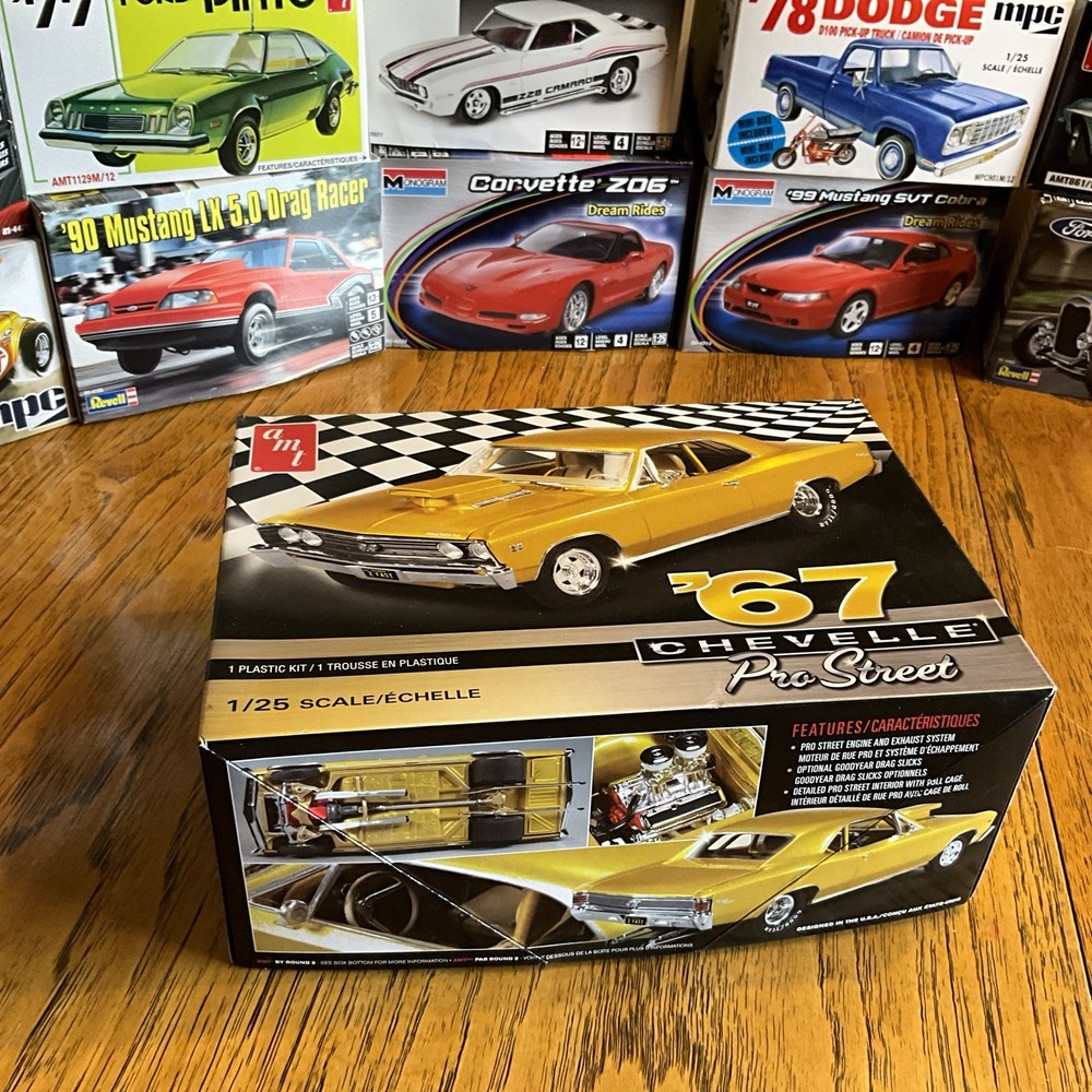 AMT 1967 CHEVELLE PRO STREET MODEL CAR KIT plastic hobby 1:25 Scale AMT876