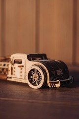 Hot Rod Wooden Model Car Kit – DIY Retro Puzzle Rides Up to 32 Feet