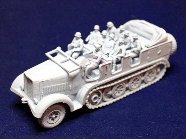 Peddinghaus 1/48 m. Zgkw. 8ton Sd.Kfz.7 German Half-track WWII w/10 Figures 4260
