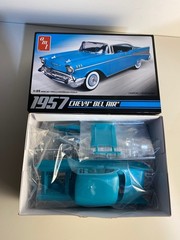 AMT 1957 Chevy Bel Air Model Car Scale 1:25 Blue White New Sealed Parts In Box