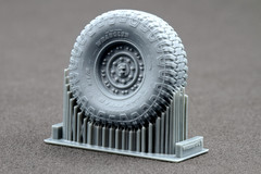HMMWV MT/R 24-bolt Sagged wheel set (3d printed) 1/35 ScaleX WM 35001S