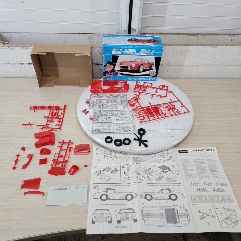 Monogram Shelby 427 Cobra Street 1:24 Model Kit 1989 Open Box Appears Complete