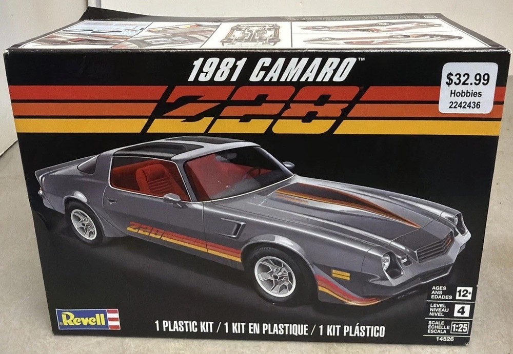 Revell 1981 Chevrolet Camaro Z28 T-Top 1:25 Model 14526 – 0177 2022 NOS Sealed