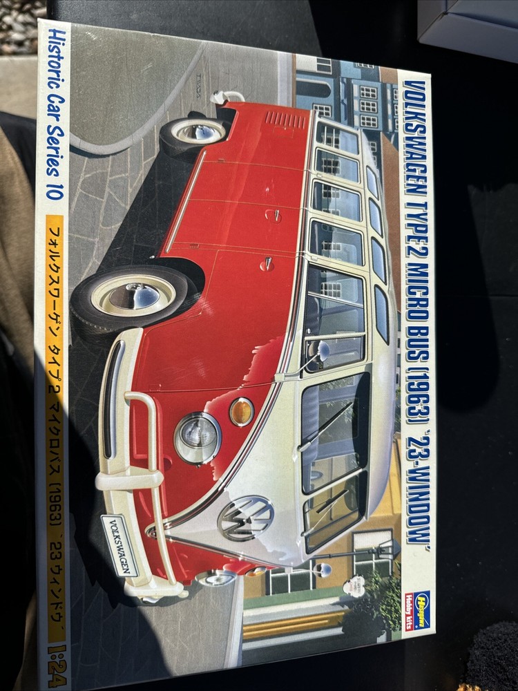 Hasegawa 1/24 Volkswagen Type 2 Micro Bus 23-Window 1963 21210