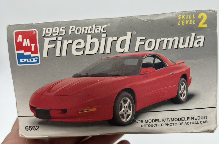 Vintage AMT ERTL 1995 Pontiac Firebird Formula 1/25 Scale Model Kit #6562
