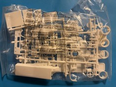 DIRTRACK RACECARS SUPERMODIFIED SPRINTCAR MODEL KIT AMT ERTL 1/25 SCALE NEW LOOK