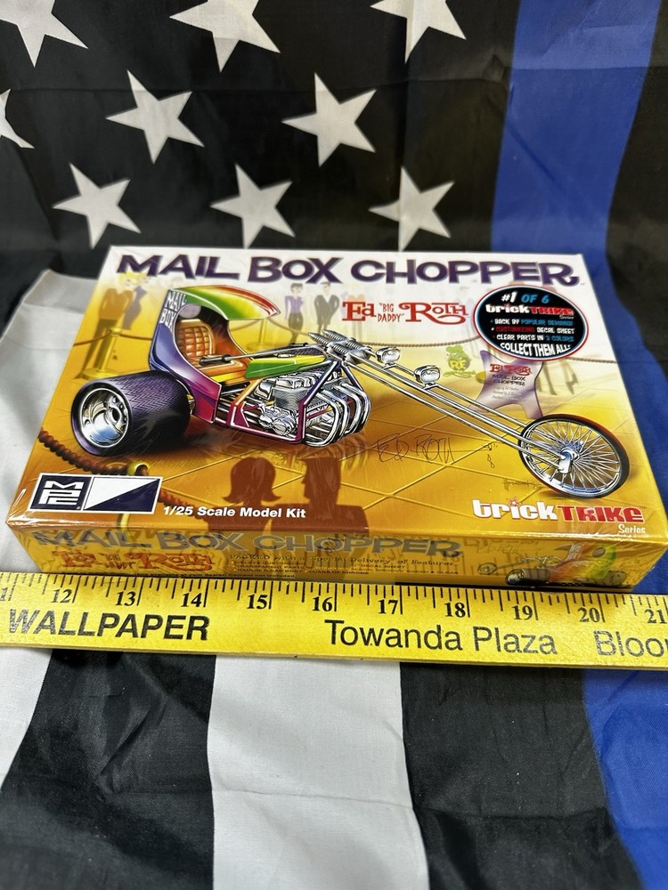 MPC 892 Ed Roth’s Mail Box Chopper Trick Trike: Model Kit 1/25 Scale