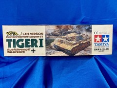 Tamiya 49504, 1/35 Tiger I Ausf. E Late Version Heavy Tank Model Kit, Vintage.
