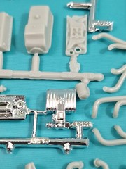 Revell AMT Ertl Monogram MPC 1/25 Scale 1987 Ford Mustang GT 5.0 302 Engine
