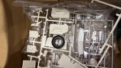 Monogram ’58 Ford Thunderbird Convertible 2 N 1 Plastic Model Car Kit