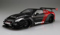 Aoshima 1/24 LB Works NISSAN R35 GT-R Type 2 V.2 Plastic Model Kit