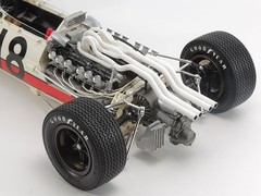 Honda RA273 Formula One Racing Car Model.