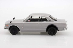 AOSHIMA 1/32 The Snap Kit Series Nissan Skyline 2000GT-R Silver Colored Kit