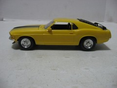 Monogram Yellow 1970 Ford Mustang Boss 302 1/24 Scale Built Model Kit #2923