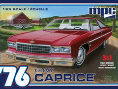 MPC 1976 Chevy Caprice with Trailer (3 ‘n 1) 1:25 Plastic Model Car Kit 963