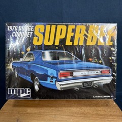 MPC 985 1:25 1970 Dodge Coronet Super Bee Car Plastic Model Kit New Sealed
