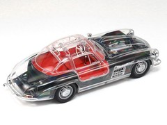 TAMIYA Automotive Model 1/24 Mercedes-Benz 300 SL (Full-View) 24366