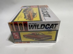 AMT 1966 Buick Wildcat Custom Kit Retro Deluxe Plastic Model Kit Sealed Box