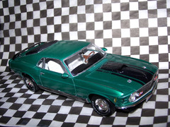 1/24 REVELL 1970 FORD MUSTANG MACH 1 BUILT MODEL CAR 351 CLEVELAND-VERY DETAILED