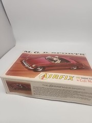 Airfix – 32 Scale MGB Sports 1/32 No.2103-70