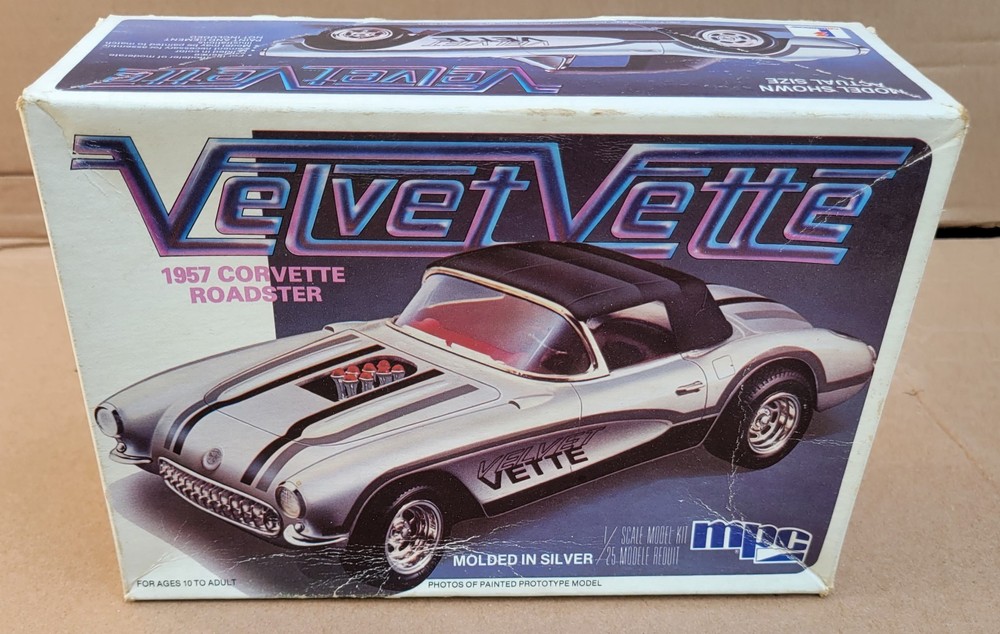 MPC Velvet Vette 1957 Corvette Roadster Most Parts Sealed ’81 Issued 1:25 Kit