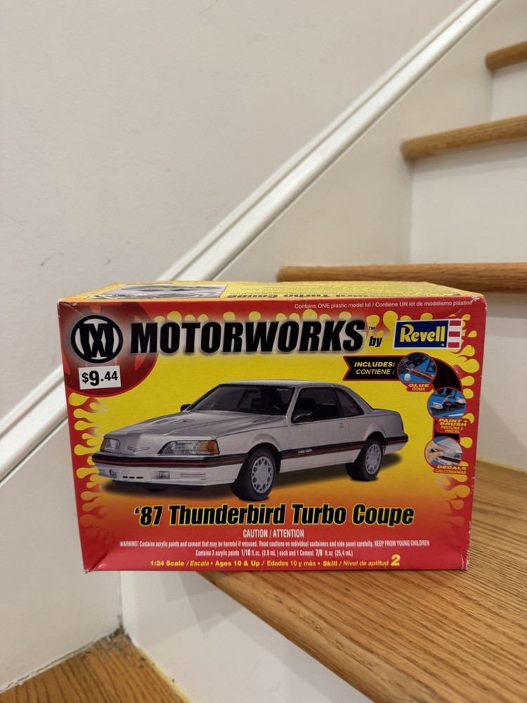 Revell 1/24 Motorworks 87 Ford Thunderbird turbo Coupe started