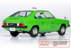 1/24 1970s Hyundai PONY TAXI CAP Mode Kit + Driver Figure #15140 Academy