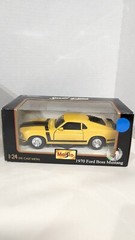 Maisto 1970 Ford Boss Mustang Die cast Metal Model Kit And Complete Car/2