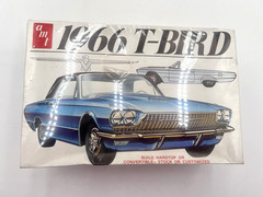 AMT 1966 T-Bird T269 1/25 Model Kit Ford Thunderbird New Sealed Vintage READ