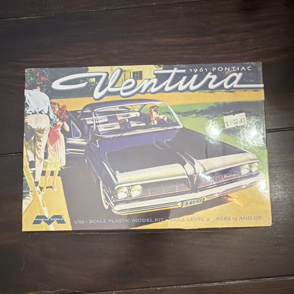 Moebius Models 1:25 1961 Pontiac Ventura Plastic Model Kit Skill 3 MPN 1211