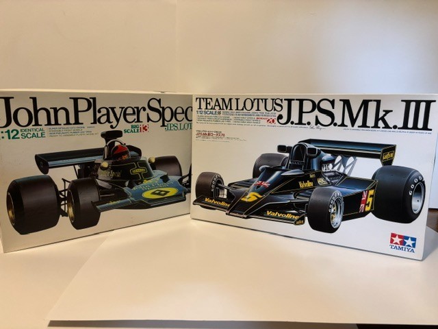 TAMIYA LOT OF 1:12 LOTUS JPS 72D & 1977 TEAM LOTUS 78 MKIII PLASTIC MODEL KITS