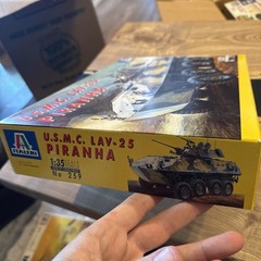 Italeri U.S.M.C. LAV-25 Piranha Military Vehicle #259 1/35 Model Kit Open Box