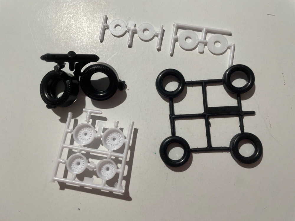 Model Car Parts – Monogram 1979 Pontiac Firebird wheels & tires 1/25 unpainted
