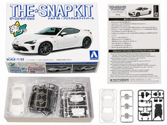 Aoshima 1/32 SNAP KIT #08-CW Toyota 86 (Crystal White Pearl)