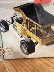 AMT 1925 FORD T FRUITWAGON SCALE 1:25 NEW 869/12