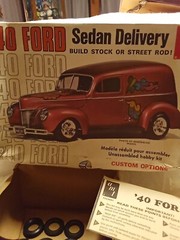 Vintage AMT ’40 FORD Sedan Delivery Stock or Street Rod Model Unbuilt Open Box