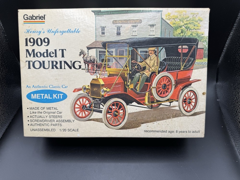 Vintage Gabriel 1909 Model T Touring Car Metal Kit 1/20 Scale Unbuilt Hubley Box