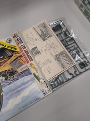 Lot(2) ESCI Kits SC-4015 Aircraft Weapons & SC-40250 USAF Support Set – New