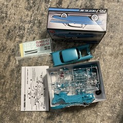 AMT 1957 Chevy Bel Air Model Car Scale 1:25 – Blue/White
