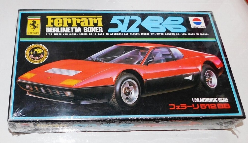 NITTO KAGAKU FERRARI BERLINETTA BOXER 512 BB SPORTS CAR PLASTIC 1/24 MODEL KIT