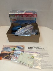 Baldwin-Motion 427 Corvette Skip’s Fiesta Drive-In Revell 1:25 Model Kit