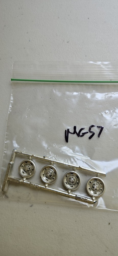 MODEL CAR PARTS WHEELS, COMBINE SHIPPING MG57